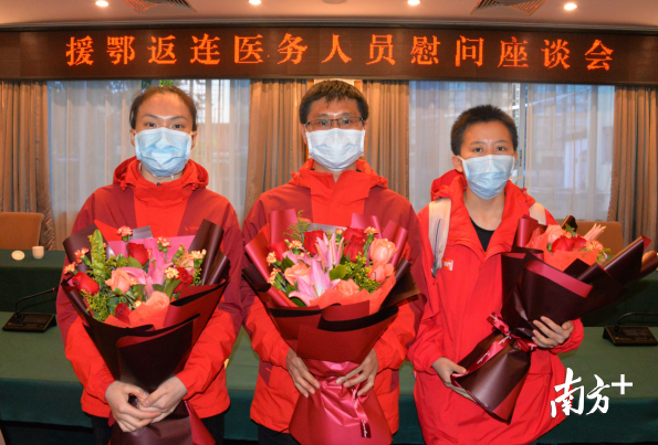 支援湖北、奮戰(zhàn)抗疫一線的莫文慶、曾慧、丘金霞3人入選2020年“清遠市最美人物之最美醫(yī)生/護士”。黃津 攝